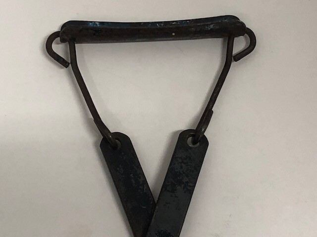 Vintage Primitive Farmhouse Metal Ice Block Tongs Lifter Tool Silver Rust Finish