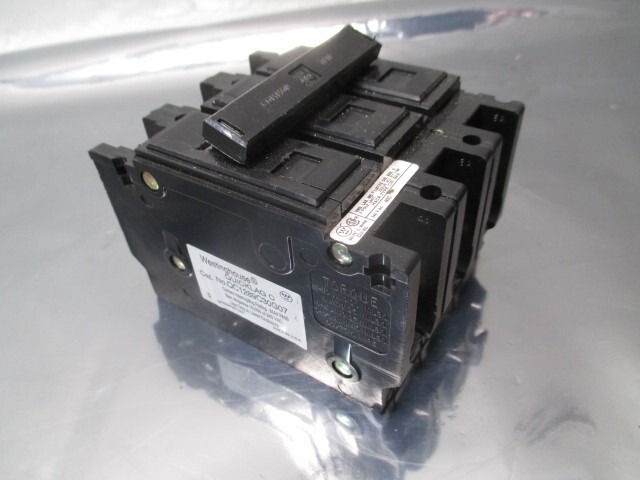 Westinghouse QC1289C30G07 QUICKLAG C,Circuit Breakers 3POLE, 240VAC, 40C, 109141