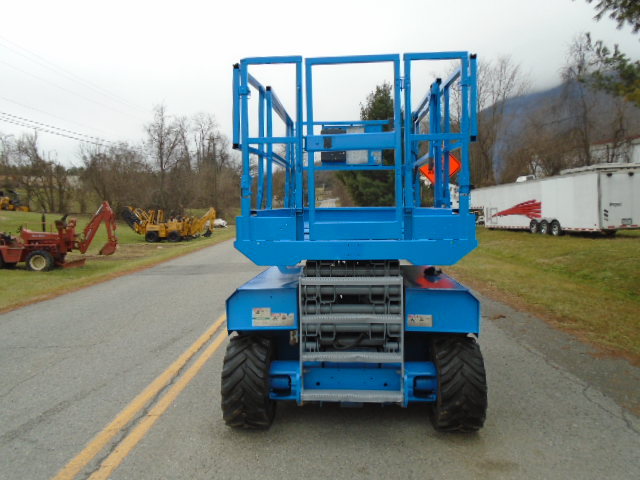 2008 GENIE GS-3268RT 4X4 ROUGH TERRAIN SCISSOR LIFT