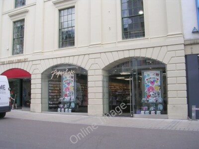 Photo 6x4 Paperchase - Commercial Street Leeds/SE3034  c2010