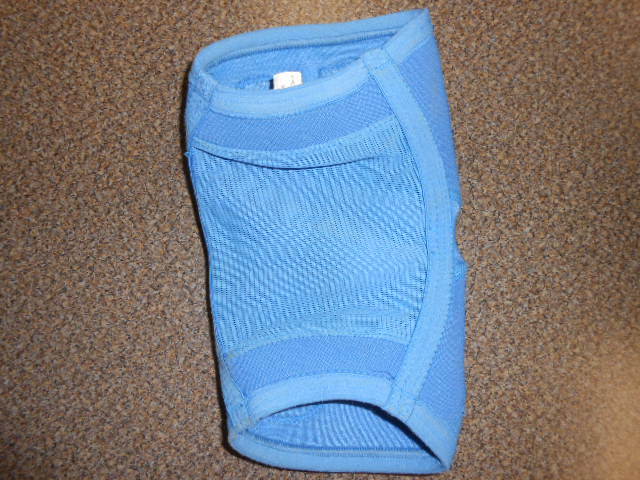 Brute blue knee pad