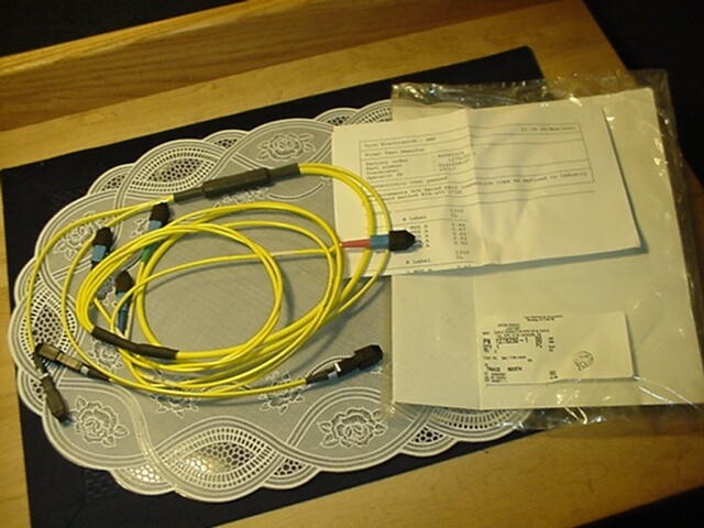 Соединительные кабели комбитранс 5203406. Dispersion fiber smf-28. Smf 28e. Одномодовое и многомодовое волокно отличия. Corning® smf-28 ultra.