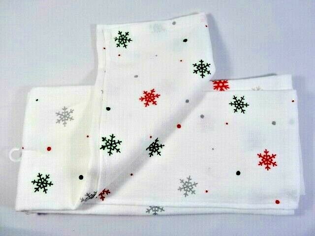 Casaba Christmas Hedgehogs Kitchen Towels Set of 2 Snowflakes White Red Green