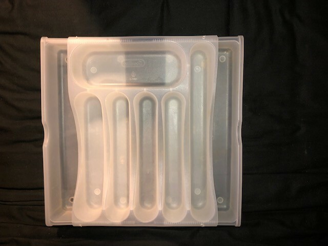 Sterilite1567-T Clear Adjustable  8 Compartment Cutlery Tray