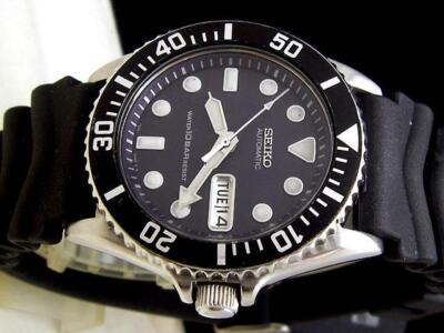 超希少 新品・未使用 SEIKO ダイバーウォッチ 7S26-0040 Seiko 7S26-0040 Vintage Day Date St.Steel 10Bar Black Slv