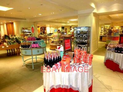 PHOTO  FORTNUM AND MASON FOOD HALL (2) THE WORLD FAMOUS EMPORIUM ON PICCADILLY.