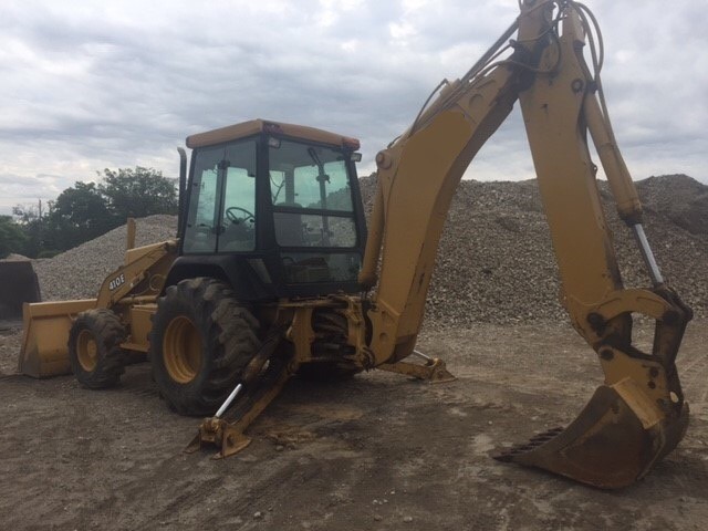 John Deere 410E 4WD Backhoe w/ Extend-a-Hoe