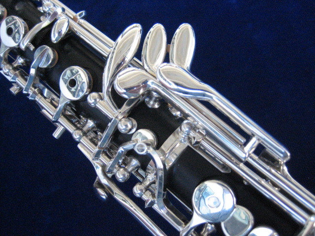 BRAND NEW FOX RENARD ARTIST MODEL 330 OBOE, READY TO SHIP IMMEDIATELY!