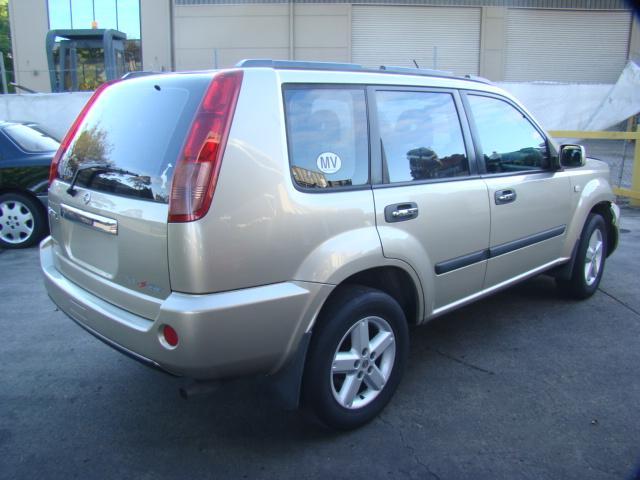 NISSAN XTRAIL FUSE BOX IN ENGINE BAY,T30 PETROL 2.5LTR ... nissan x trail t30 fuse box 