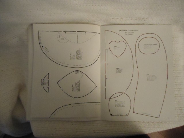 The Teddy Bear Book 1985 Book by Country Handcrafts 10 Full-size Patterns