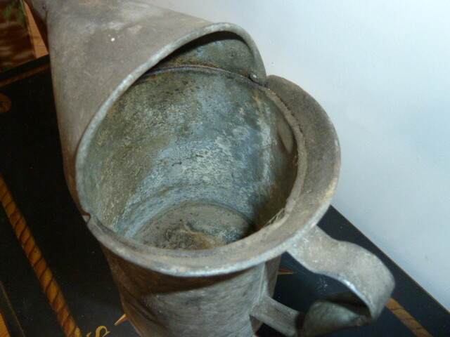 VINTAGE MOTOR OIL US STANDARD POUR CAN