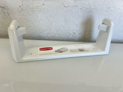 Rubbermaid Plastic Paper Towel Holder Wall Mount - 3 in. H X 5 in. W X 14 in. L