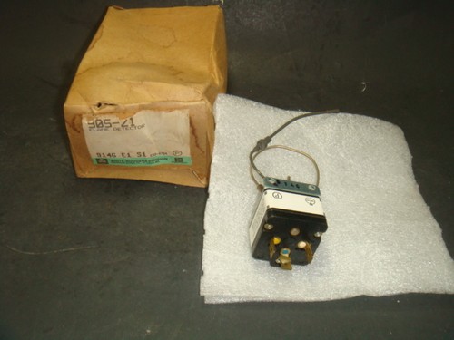 NEW WHITE RODGERS FLAME DETECTOR 905-21, NEW IN BOX