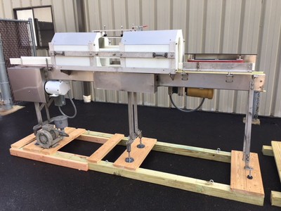 Carleton Helical Inline Air Rinser with Stainless Steel Feed Table, Container