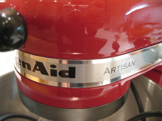 NIB KitchenAid ARTISAN KSM150 5 qt 325 watt tilt head stand mixer EMPIRE red NEW