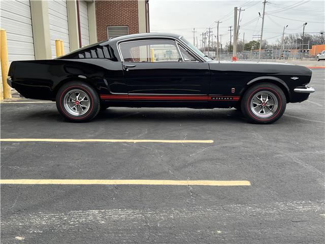 1965 Ford Mustang fastback Raven black 5 speed fully loaded