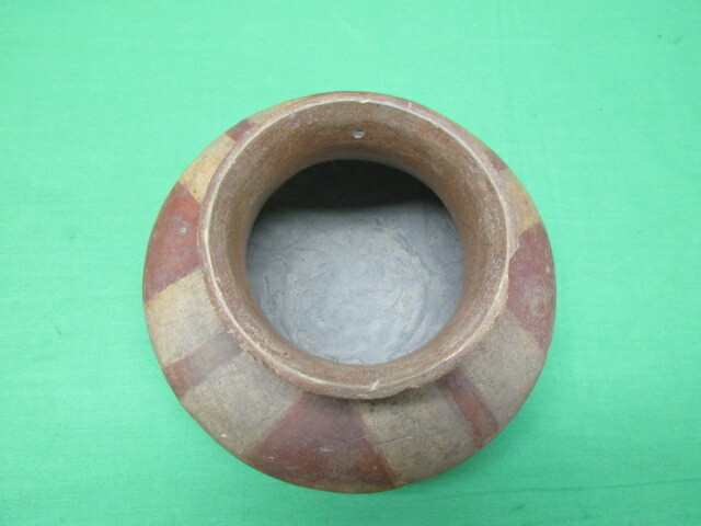 Authentic Native American Mississippian Keel Shaped Red & White Pot Arkansas