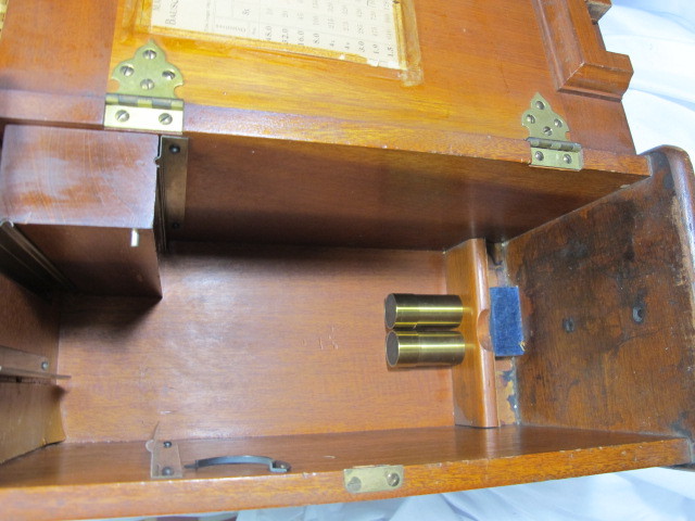 VINTAGE GRAF APSCO #67806 BY BAUSCH & LOMB MANUAL MICROSCOPE #90819