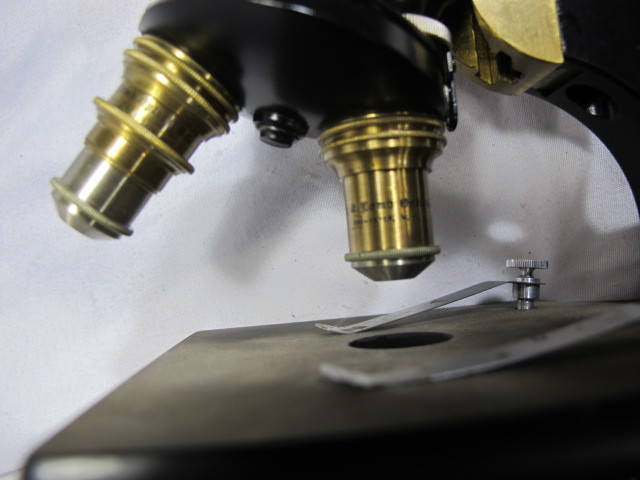 VINTAGE GRAF APSCO #67806 BY BAUSCH & LOMB MANUAL MICROSCOPE #90819