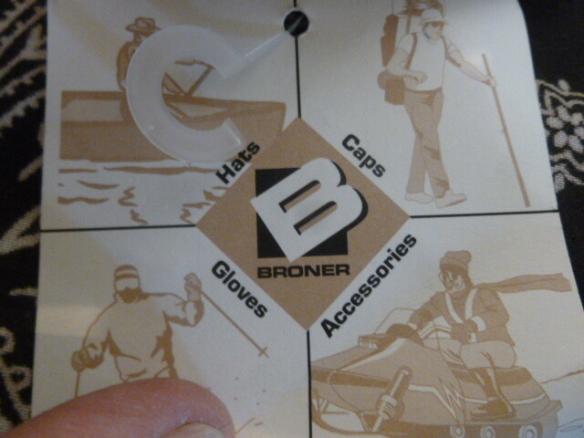 BANDANA  NEW OLD STOCK USA RN 13962 CRAFTED  WITH PRIDE IN AMERICA