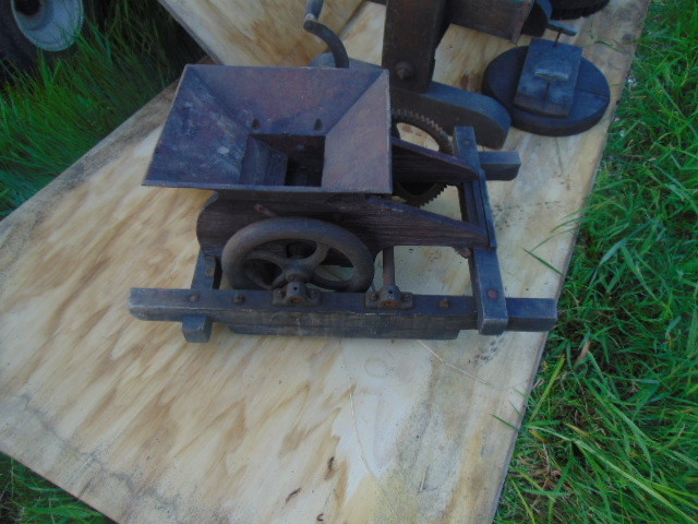 ANTIQUE OAK WINE CIDER PRESS GRAPE CRUSHER SET RARE 1800'S CAST IRON WORKS