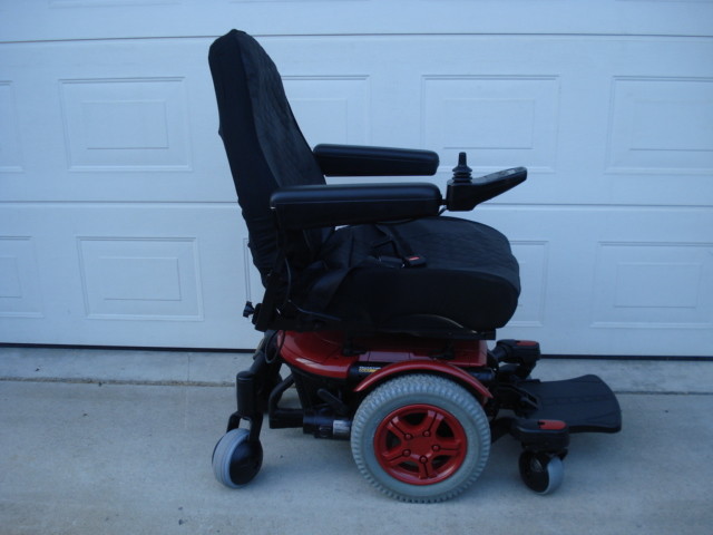QuantumJazzy 600 XL Power Chair, 22