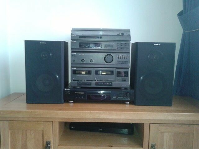 Sony LBT-V102 Integrated Stereo HI-FI System with Speakers | in Sutton