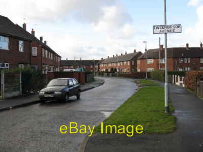 Photo 6x4 Newall Green - Tweenbrook Avenue  c2009