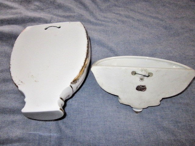 LEFTON WALL POCKET PLANTER GOLDEN WHEAT 22 KT TRIMMED HAND PAINTED