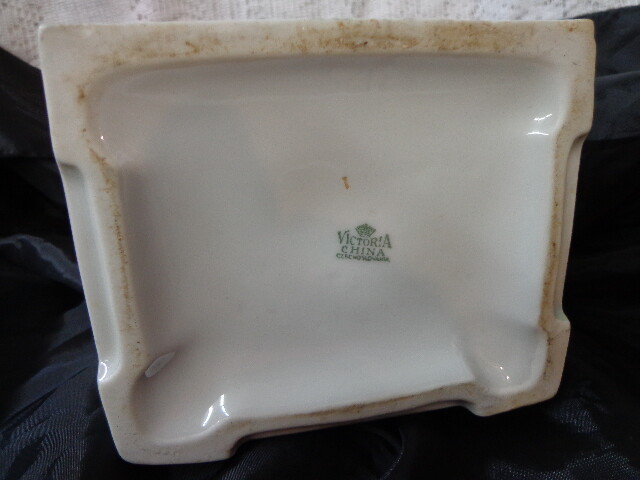 Gorgeous Luster ware Salt Box Victoria China Czechoslovakia Pearled Porcelain