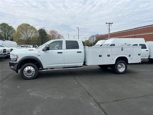 2024 RAM Ram 5500 Chassis Cab RAM 5500 TRADESMAN CHASSIS CREW CAB 4X4 84' CA