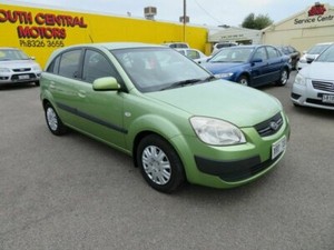 Kia rio green