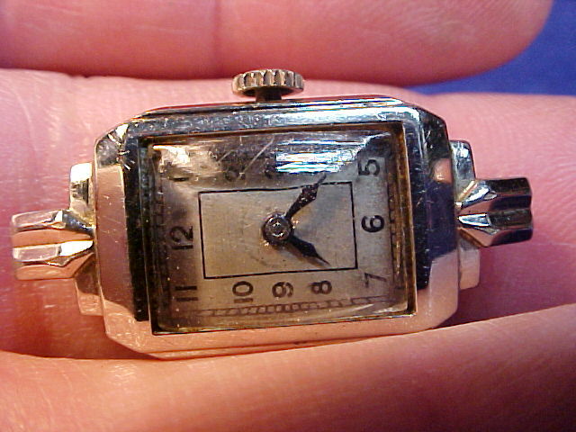 14K gold filled Omegs Watch Co Tissot white GF ladies wristwatch