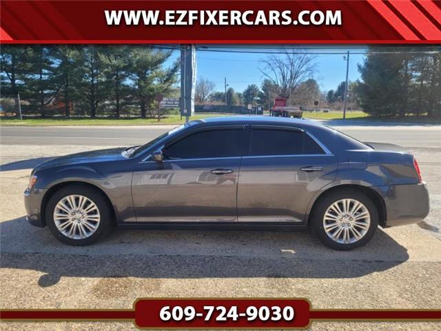 2013 Chrysler 300 AWD NAVIGATION Salvage Rebuildable Repairable Easy Fixer