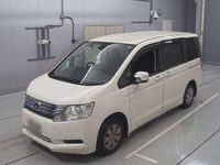 2010 Honda Stepwagon 2.0 GL PACKAGE * TWIN POWER DOORS * 8 SEATER * LOW MILEAGE 