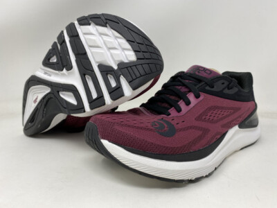 

Женские кроссовки для шоссейного бега Topo Athletic Ultrafly 3, бордовый/черный, 6 B(M) США, Wine/black