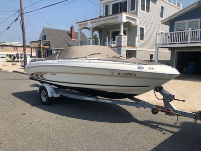 1998 Sea Ray 19' bow rider & Trailer