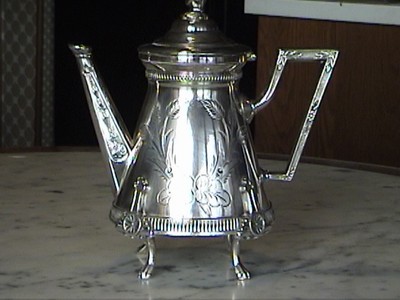 VINTAGE ANTIQUE AUORA TRIPLE SILVER PLATE TEA SET &  A TRAY  NO MONOGRAM