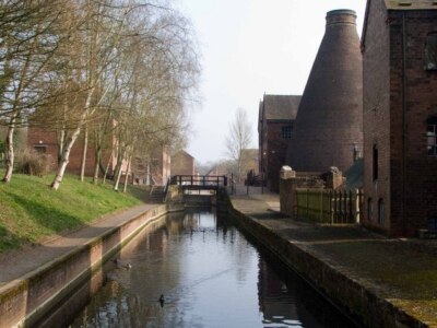 Photo 6x4 Canal at the Coalport China Museum One of two bottle kilns can  c2009