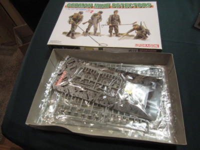 Dragon Model German Mine Detectors New 1:35 39-45 series