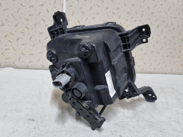 2019 KIA The New Sorento Left LED Fog Light 92201C5600 - Picture 5 of 6