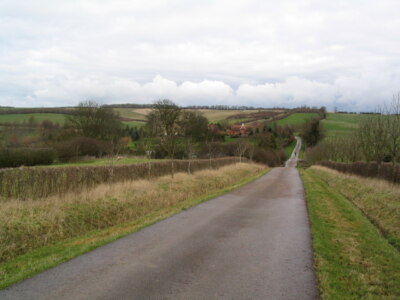Photo 6x4 Macmillan Way north across the Chater valley Belton-in-Rutland  c2007