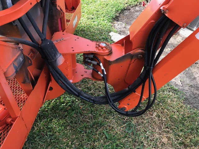 JLG 800AJ Boom Lift