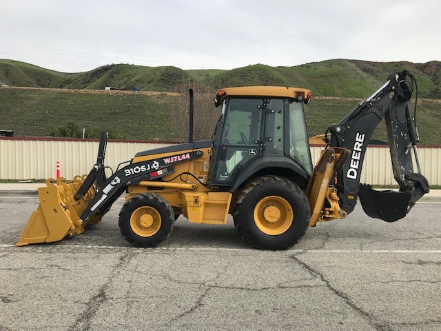 JOHN DEERE 310SJ 4X4 BACKHOE LOADED AC, 4/1 BUCKET, LOW HOURS CALIFORNIA LOADER
