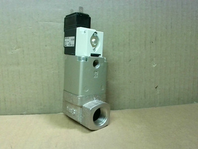 SMC VNC214A-N15A-5DZ Externally Piloted Valve 1/2''NPT  0-0.7MPa - New In Box