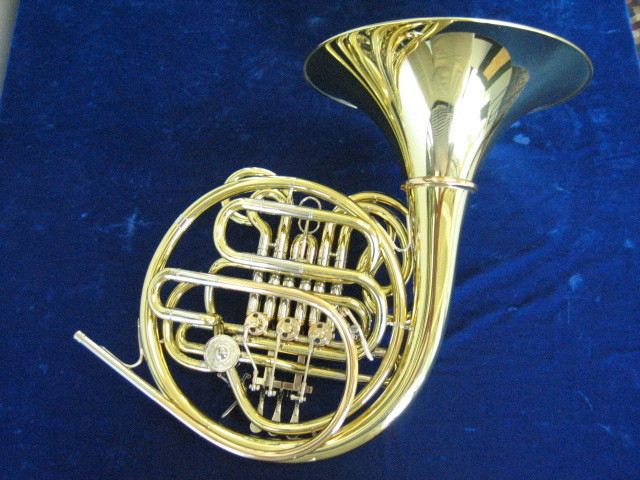 Brand New and Perfect Alexander 101MAL-Light French Horn, with Detachable Bell!