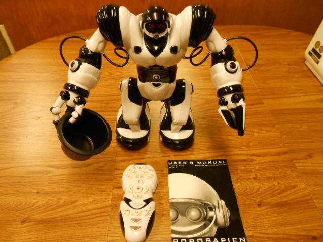 WowWee Robosapien interactive toy robot w/ remote control, users manual and hat