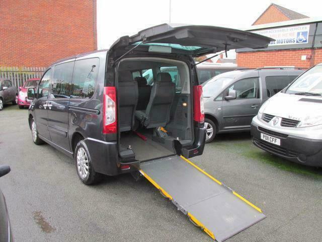 Peugeot Expert wheelchair upfront disabled access, 2 wheelchairs | in