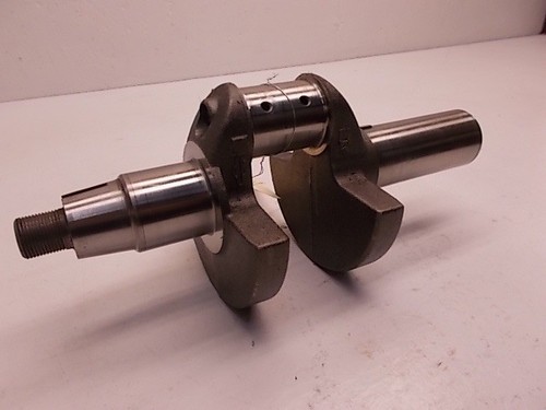Briggs & Stratton 843292 Crankshaft.  From Model 54E177 Fits Others. USED