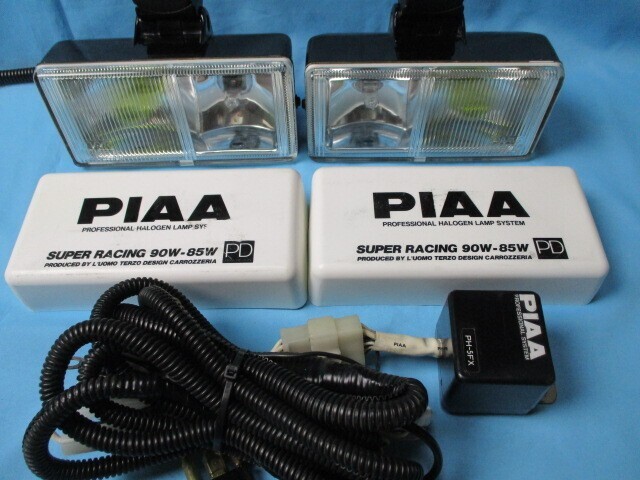 パーツ PIAA940 PIAA 940 Fog Lamp + Harness Set Square Dual Lamp H3 12V Twin